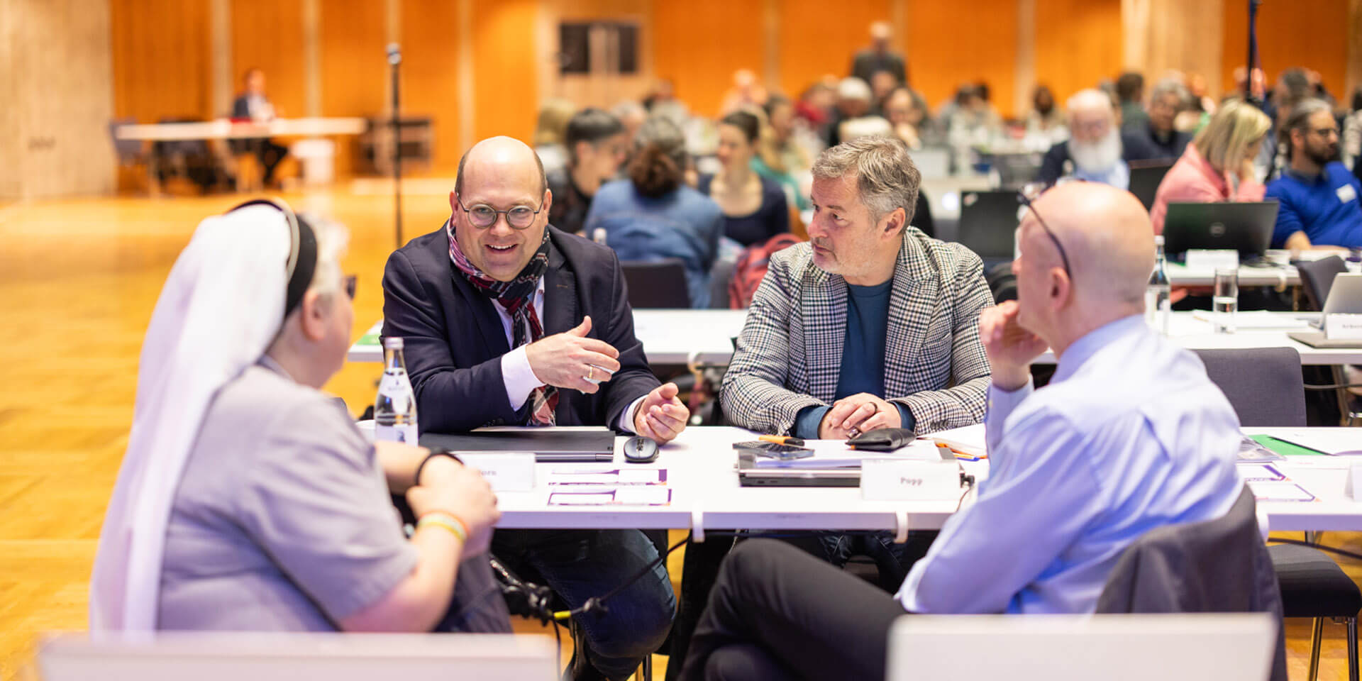 Was Zählt Zu Werktagen Die Landessynode - Leiten in geistlicher Verantwortung - ELKB